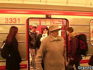 1676 old woman porn videos